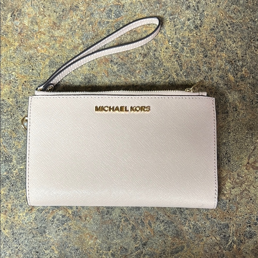 Michael Kors Beige Wristlet wallet